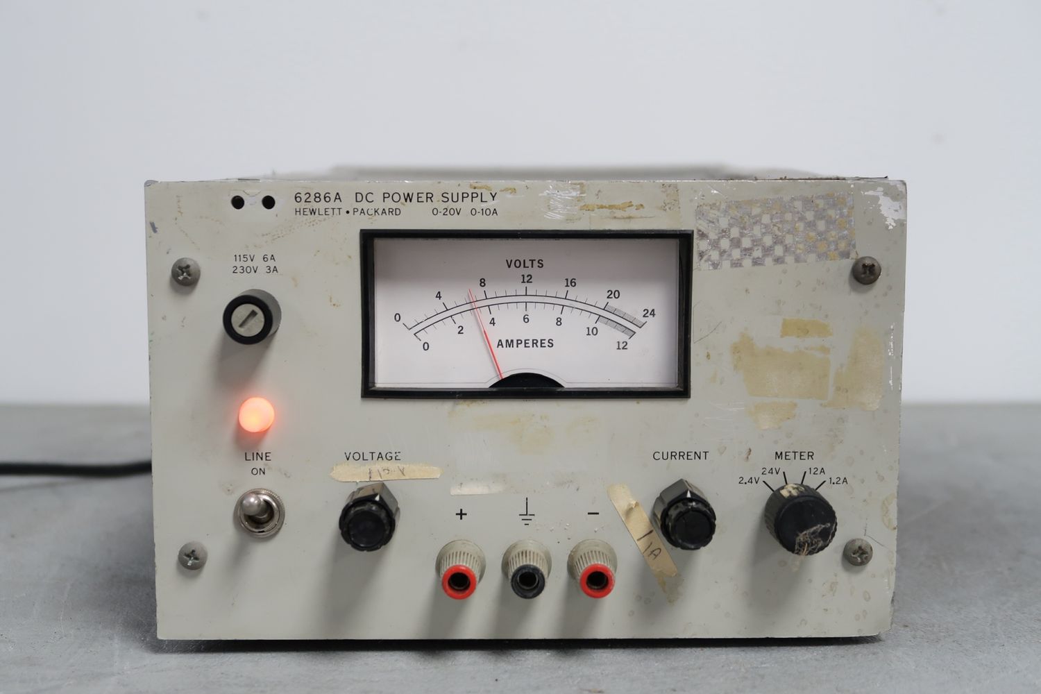 U19393 Hewlett-Packard 6286A 0-10 Ampere DC Power Supply
