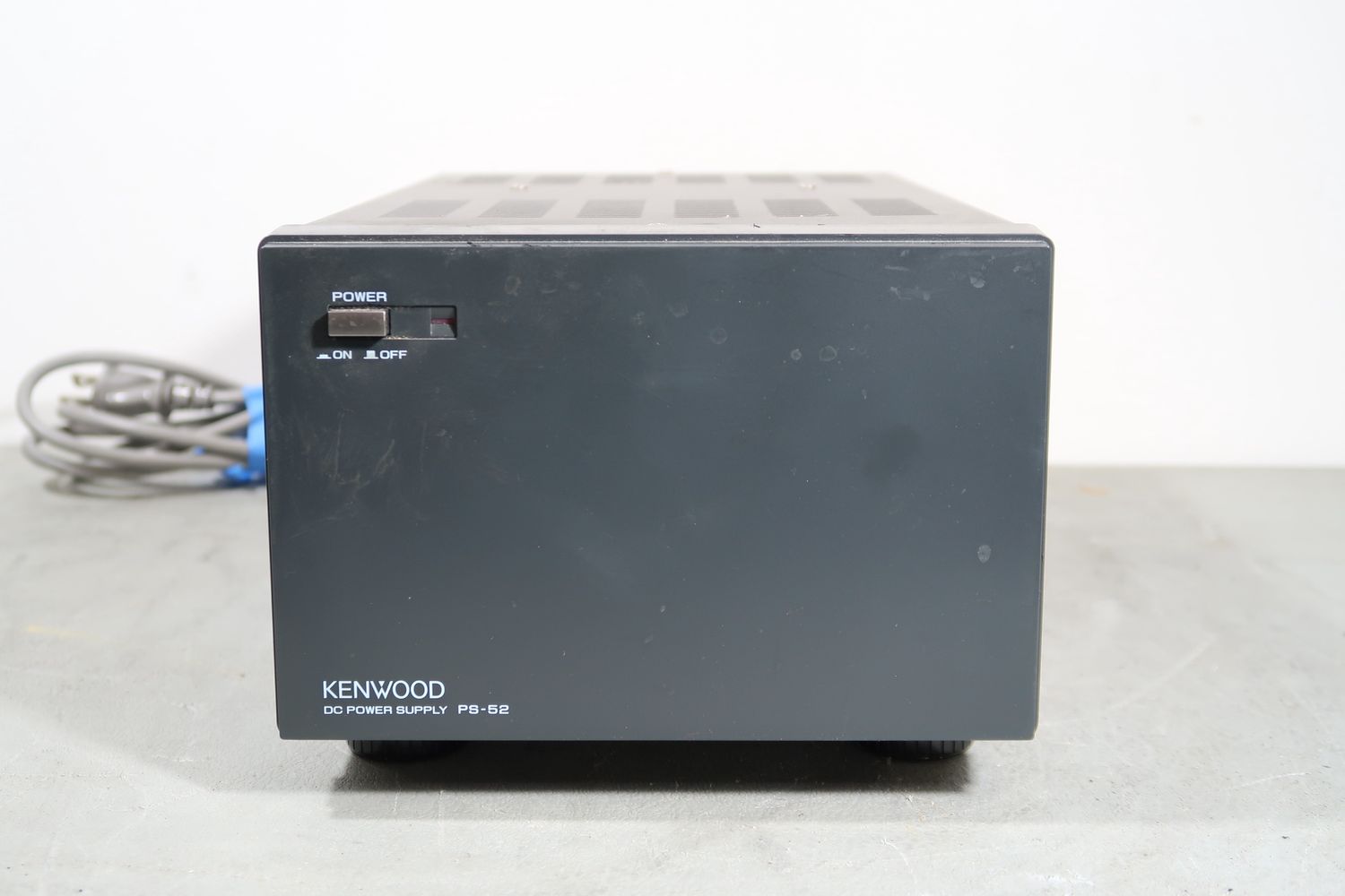 U19476 Used Kenwood PS-52 DC Power Supply