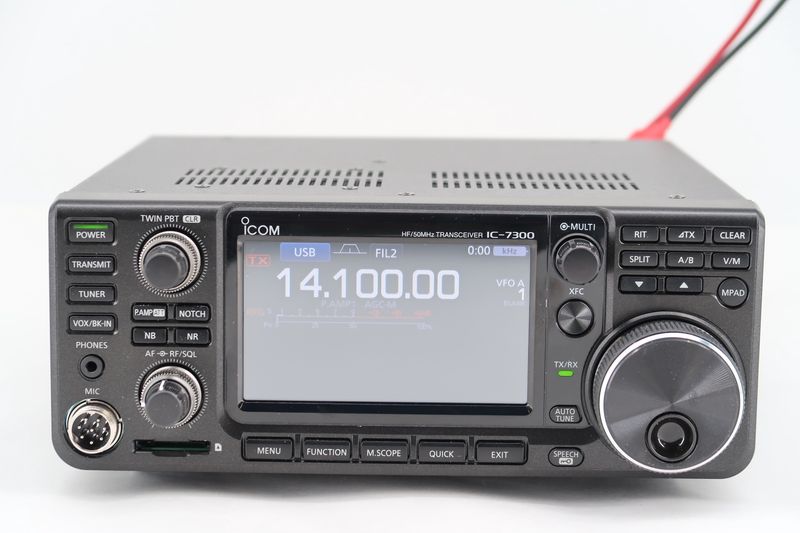 U19498 Used ICOM IC-7300 HF/50MHz Transceiver