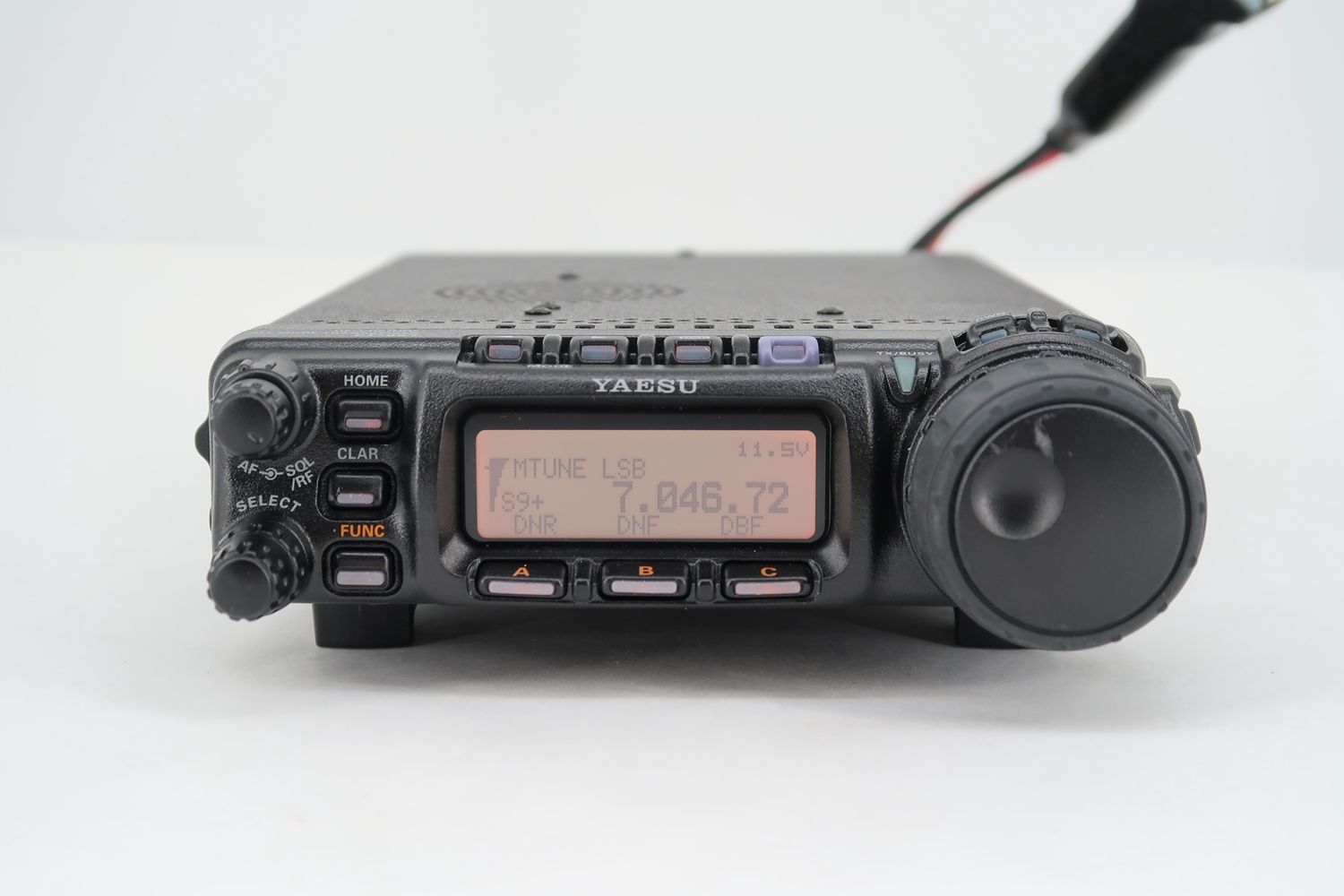 U19539 Used Yaesu FT-857D HF/VHF/UHF All-Mode Transceiver w/ YSK-857