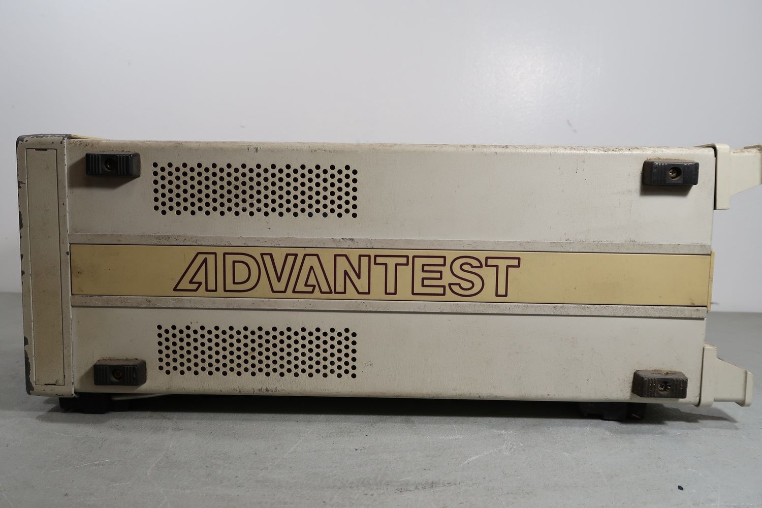 ADVANTEST R3361A スペクトラムアナライザ U19593 AS IS Advantest R3361A Spectrum Analyzer