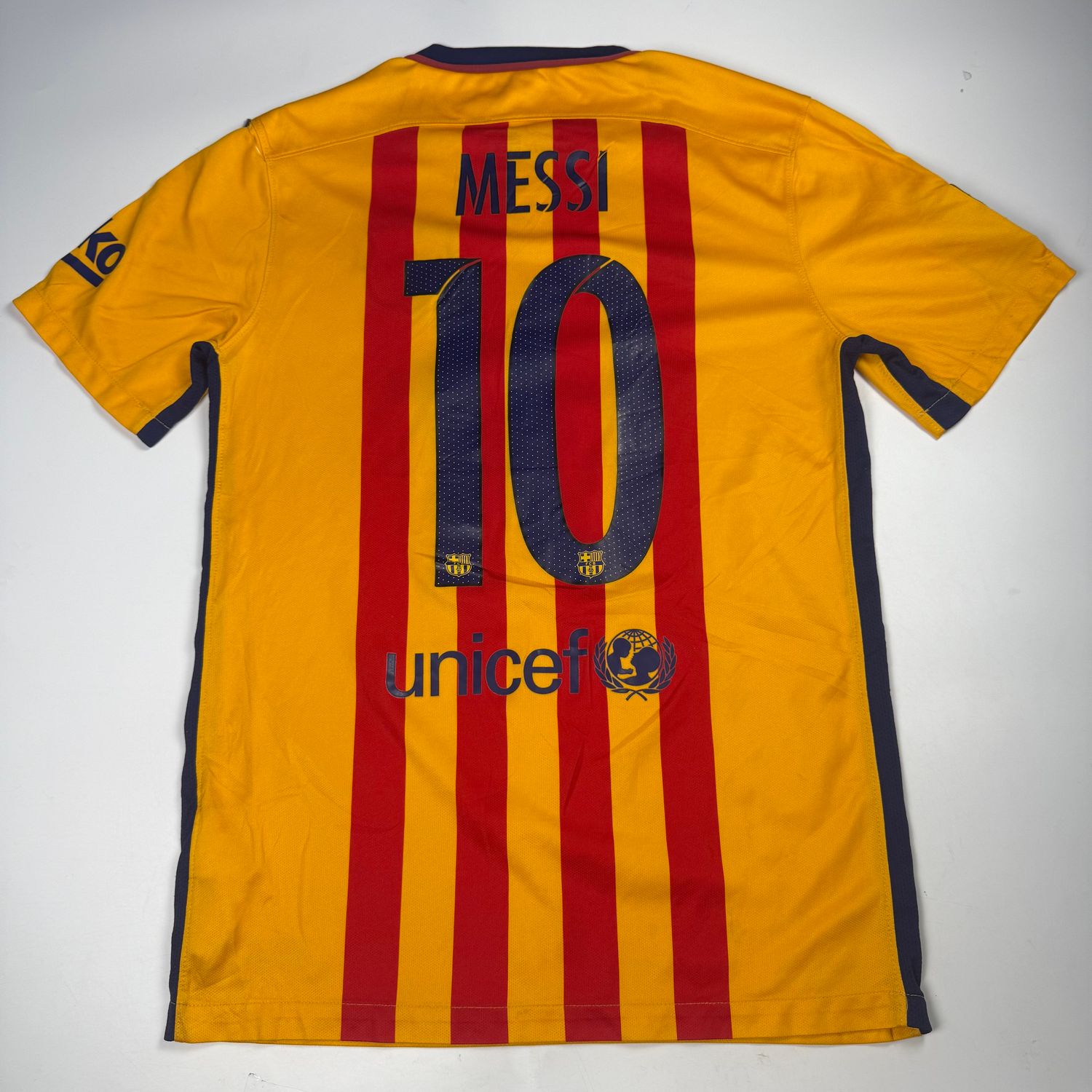 2015/16 Barcelona Nike Away Jersey #10 Messi Size Small