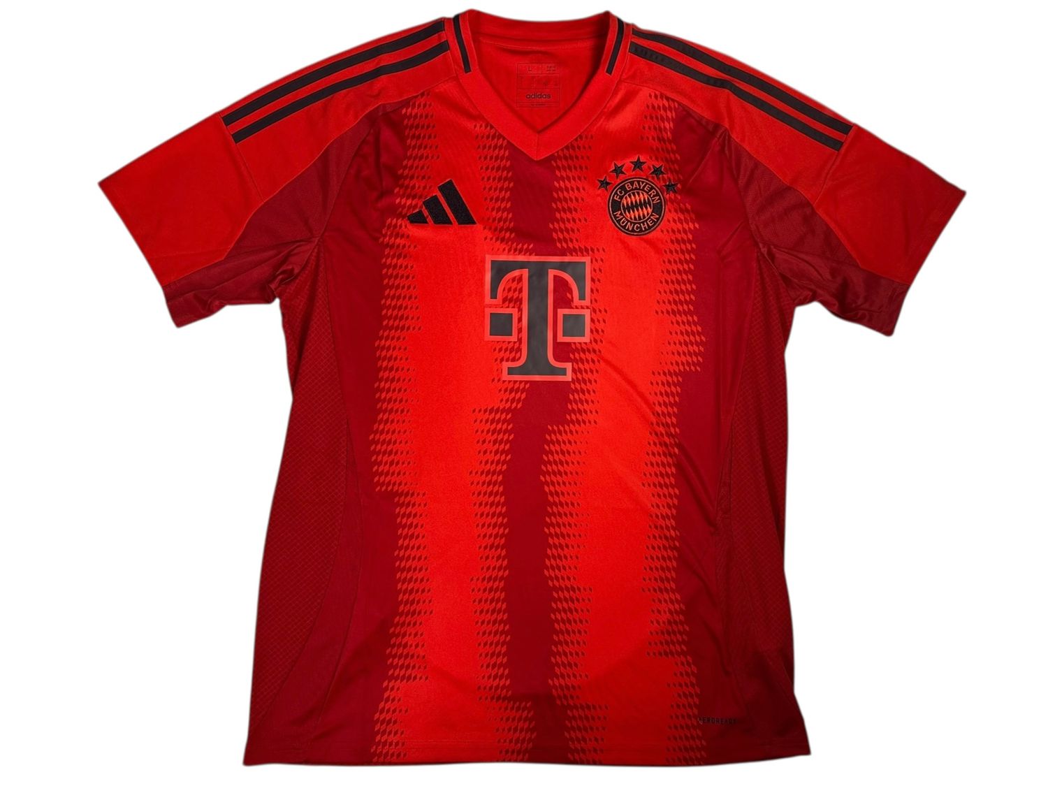 2024/25 Adidas Bayern Munich Home Jersey Size Large