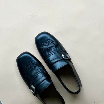 預購_英倫胎牛皮雕花流蘇樂福鞋