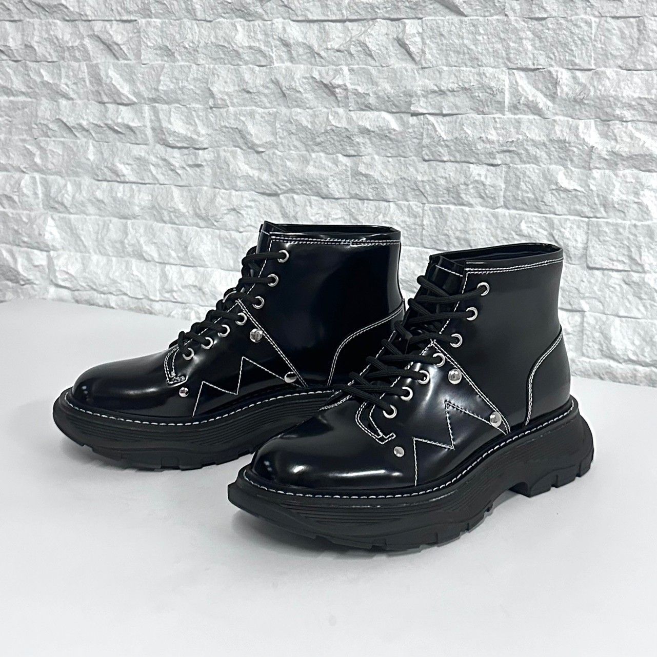 零碼_牛漆皮卯釘短靴