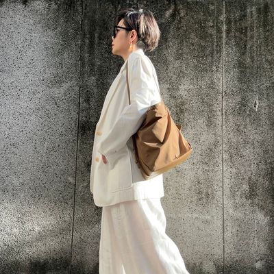 極簡尼龍水桶包