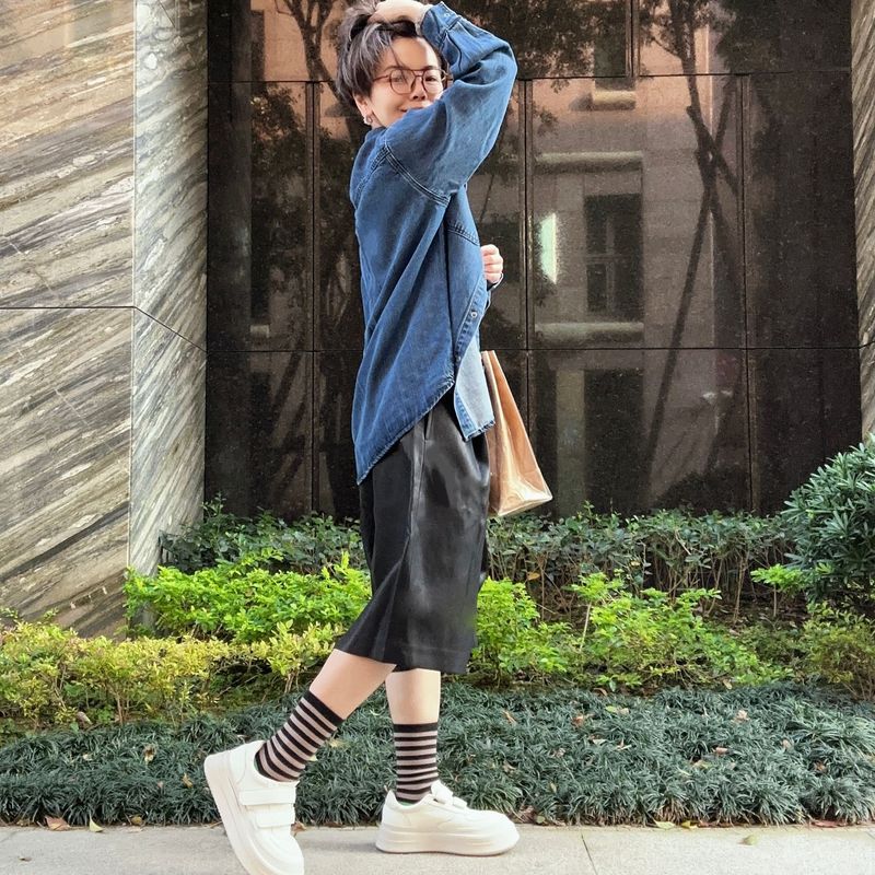 預購_立體壓皺寬版皮褲