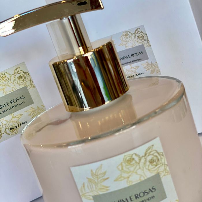 SATIN &amp; ILLUMINATING BODY LOTION – JASMINE &amp; ROSES 250g 🌹✨