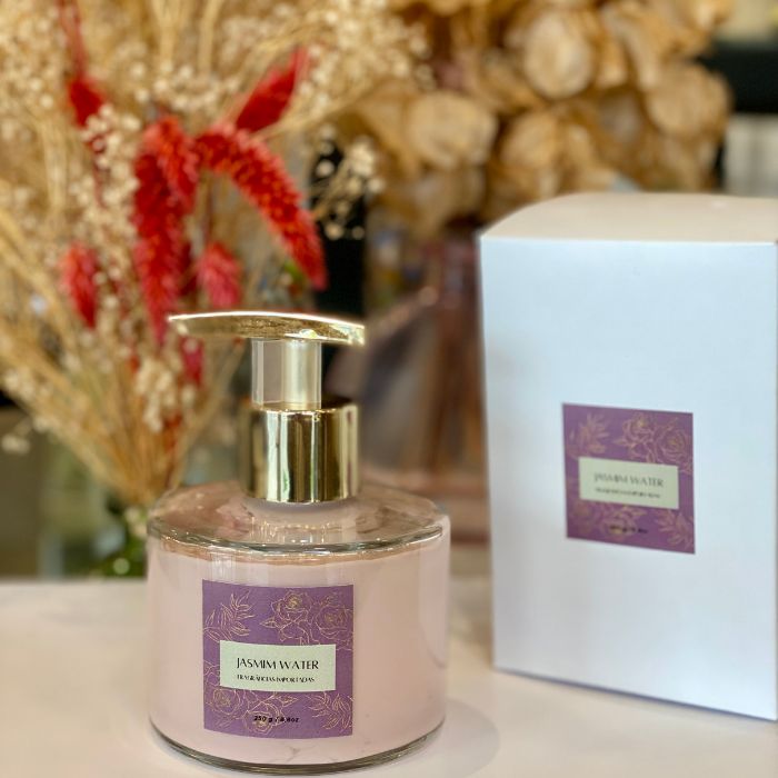 SATIN &amp; ILLUMINATING BODY LOTION ROSÉ OLYMPUS – 250g