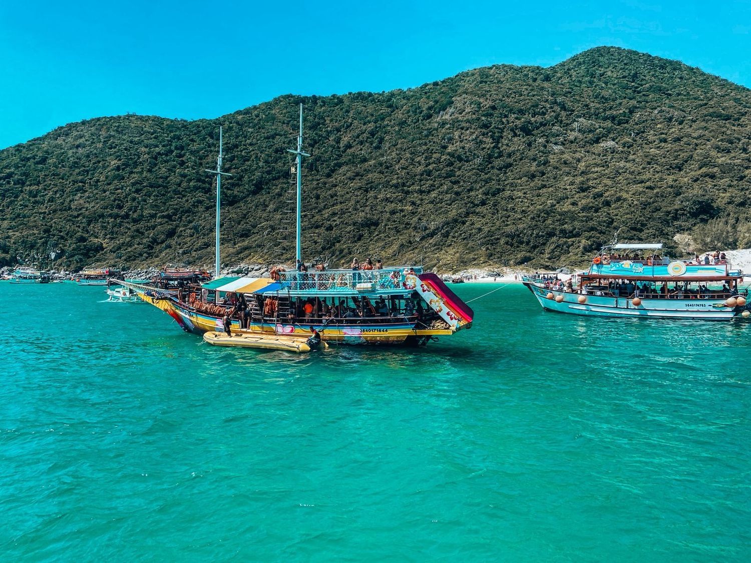 Paseo de barco tradicional - salida desde Arraial do cabo