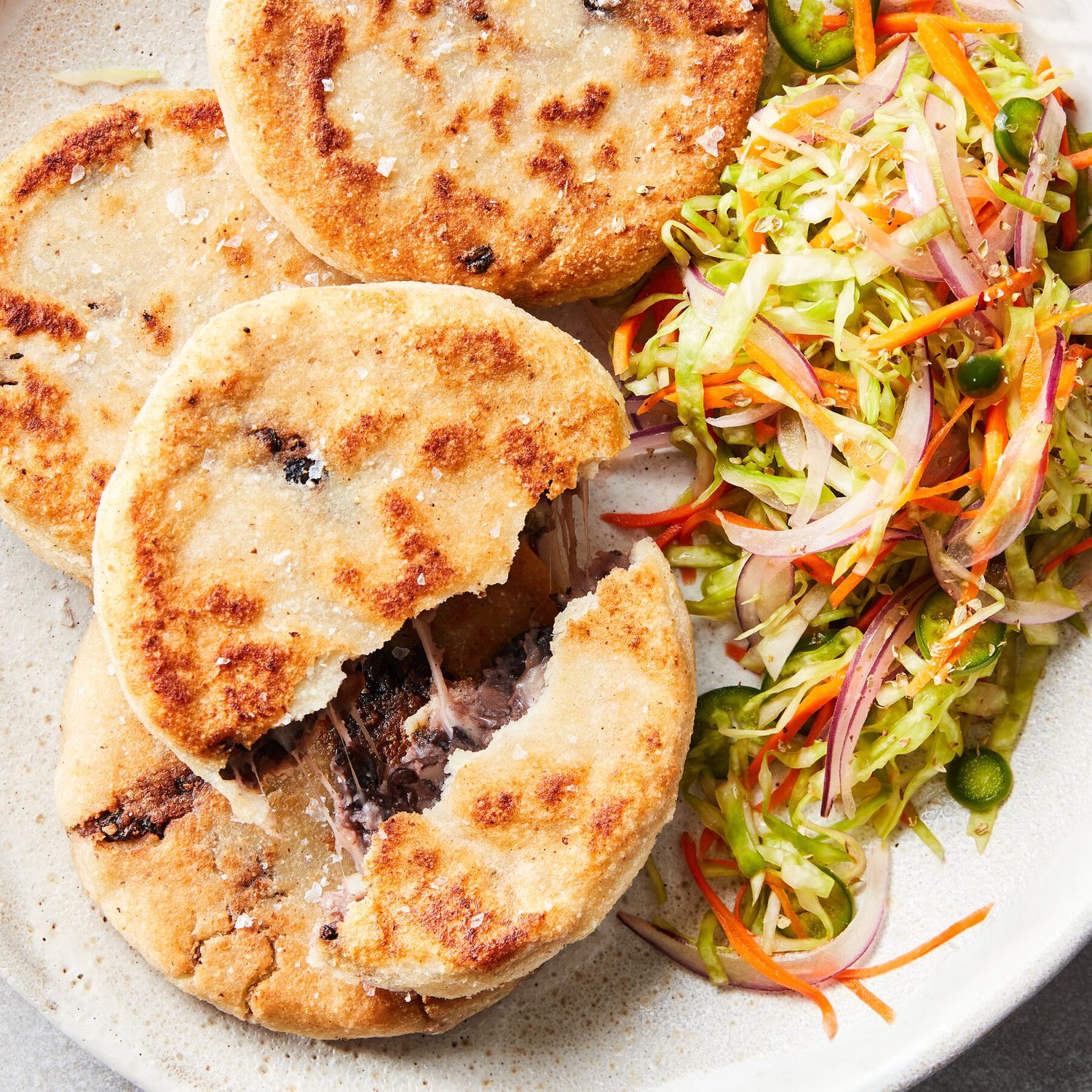 Pupusas (El Salvador y Guatemala)