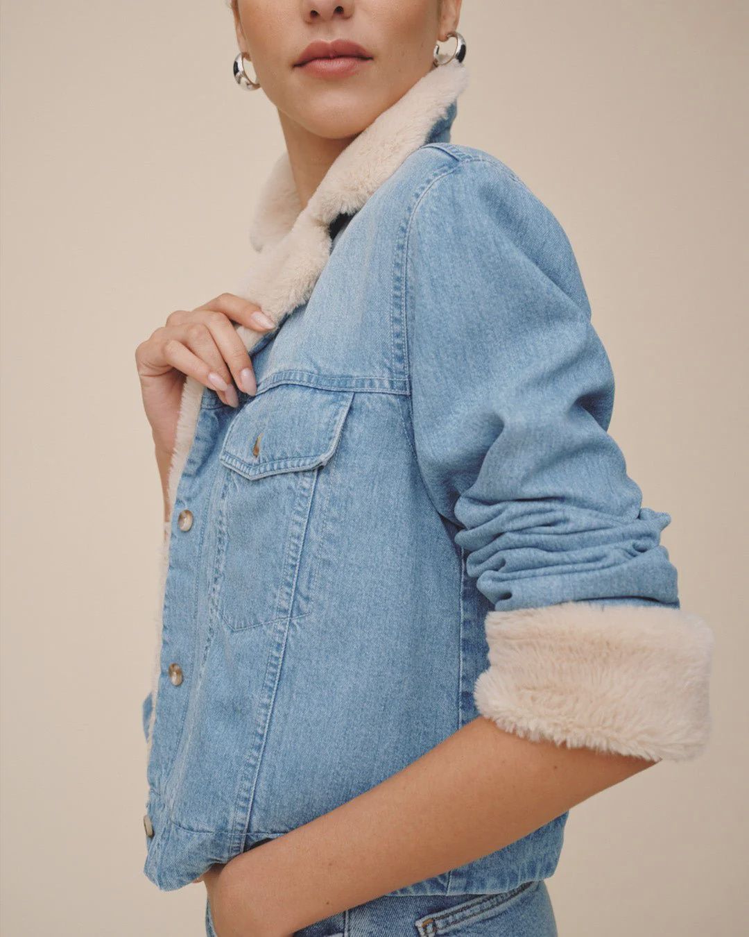 FUR TRIMMED DENIM JACKET