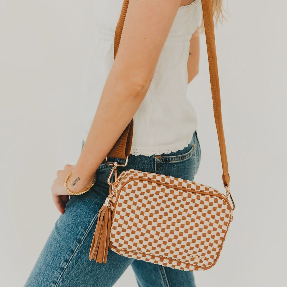 WOVEN WILLOW CAMERA CROSSBODY BAG