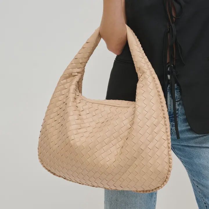Vitctoria Woven Hobo