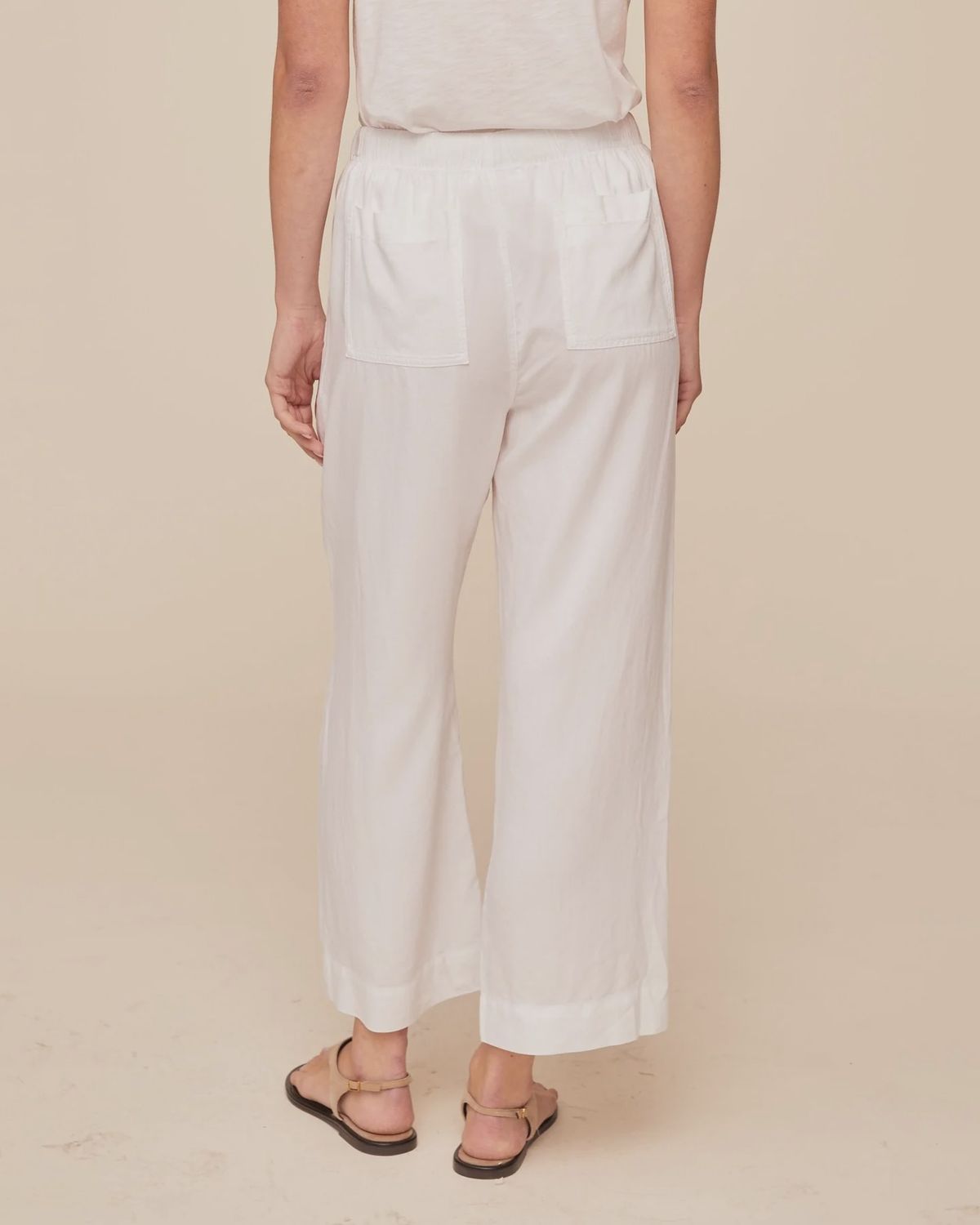 Easy Pocket Wide Leg Crop