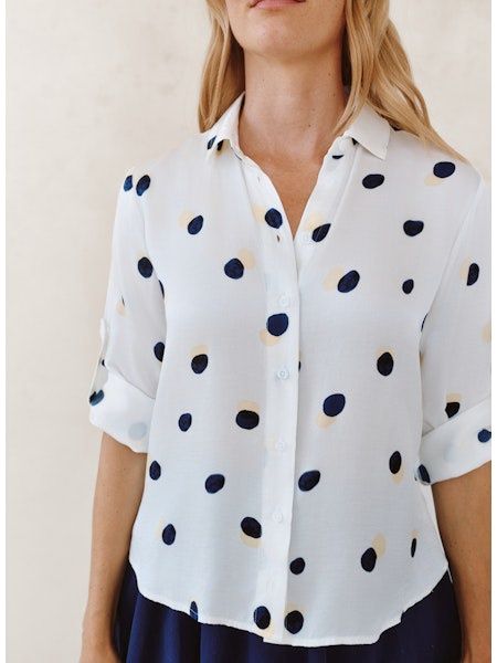 CLEAN SPLIT BACK BUTTON DOWN, COLOR: Spring Dots, Size: XS