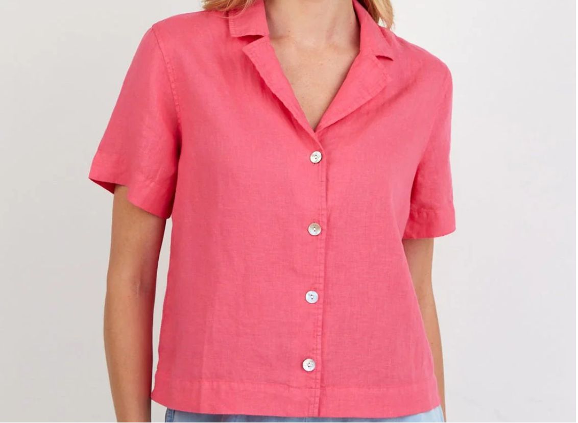 Short Sleeve Flowy Button Down, COLOR: Spiced Hibiscus, Size: XS