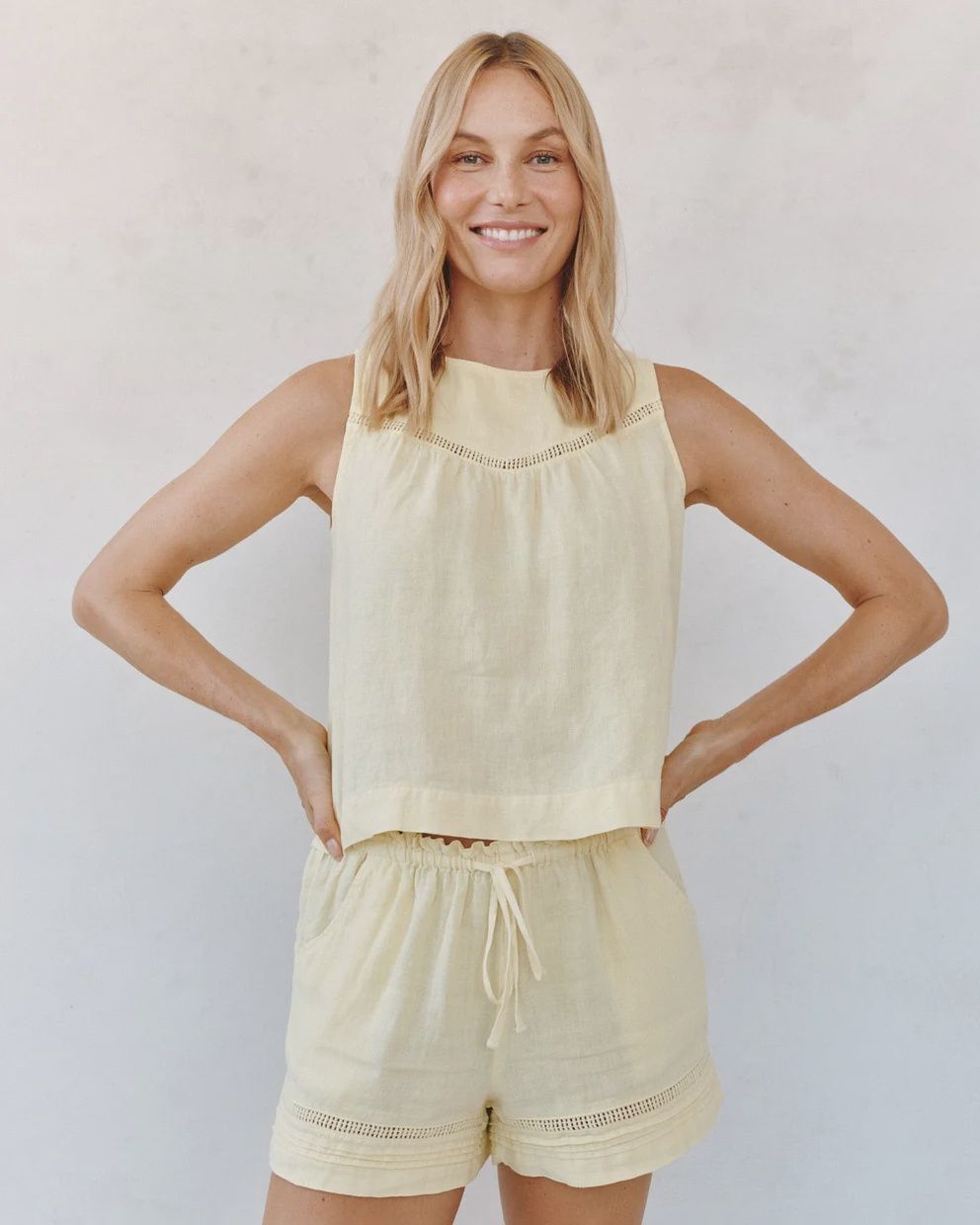 Sleeveless Trimmed Yoke Seam Top