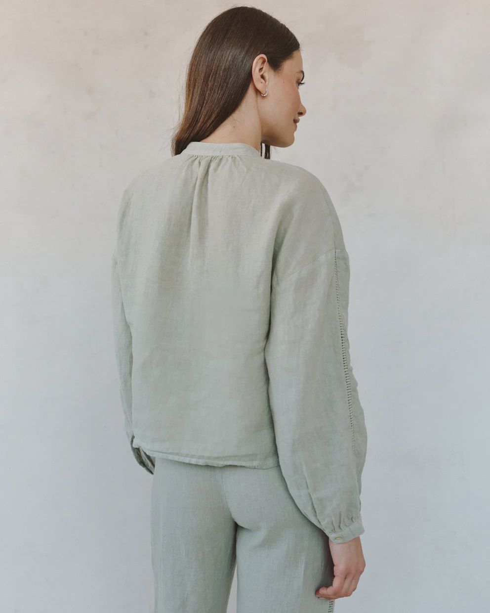 Mandarin Collar Trimmed Button Down