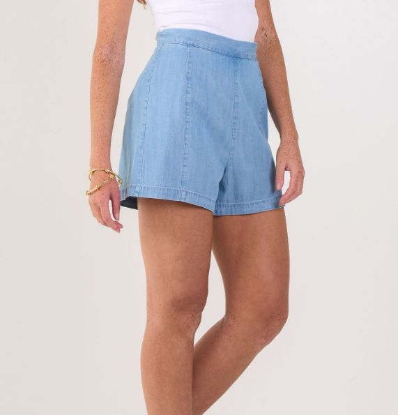 Tailored Shorts, COLOR: Chambray, Size: S