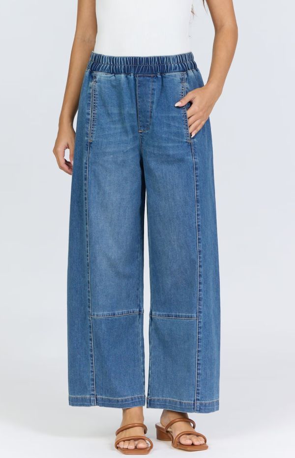 Della Pull on Barrel Jean