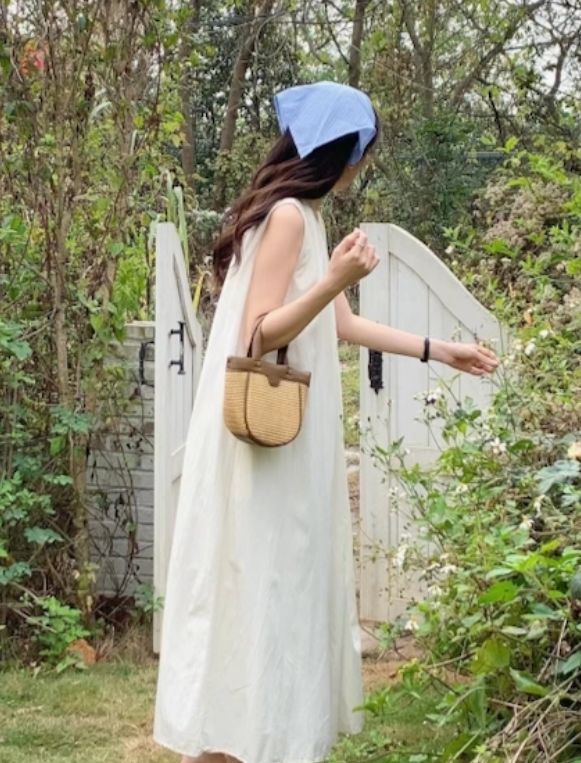 Laila Mini Straw Tote