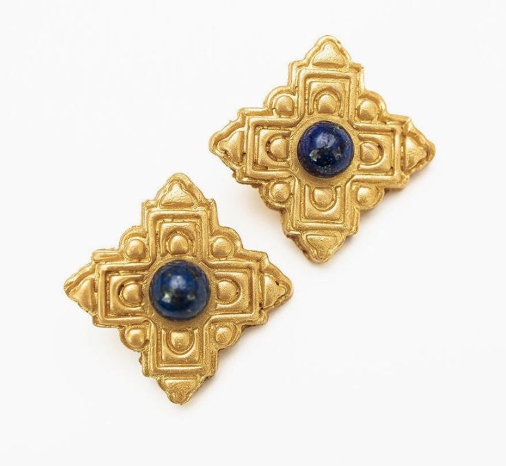 Ellie Lapis Studs