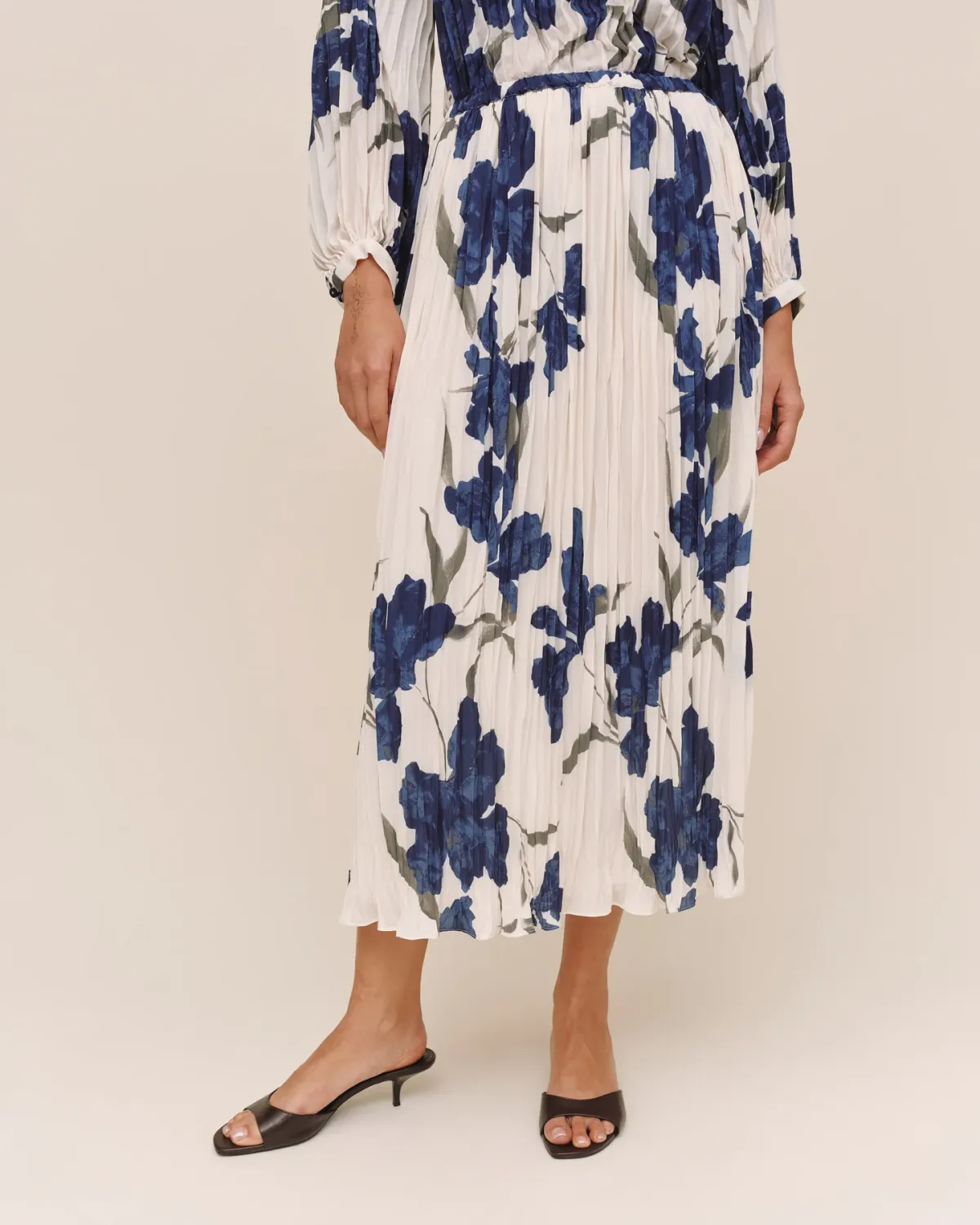 Floral Pleated Maxi Skirt, COLOR: Indigo Iris Print, Size: XS