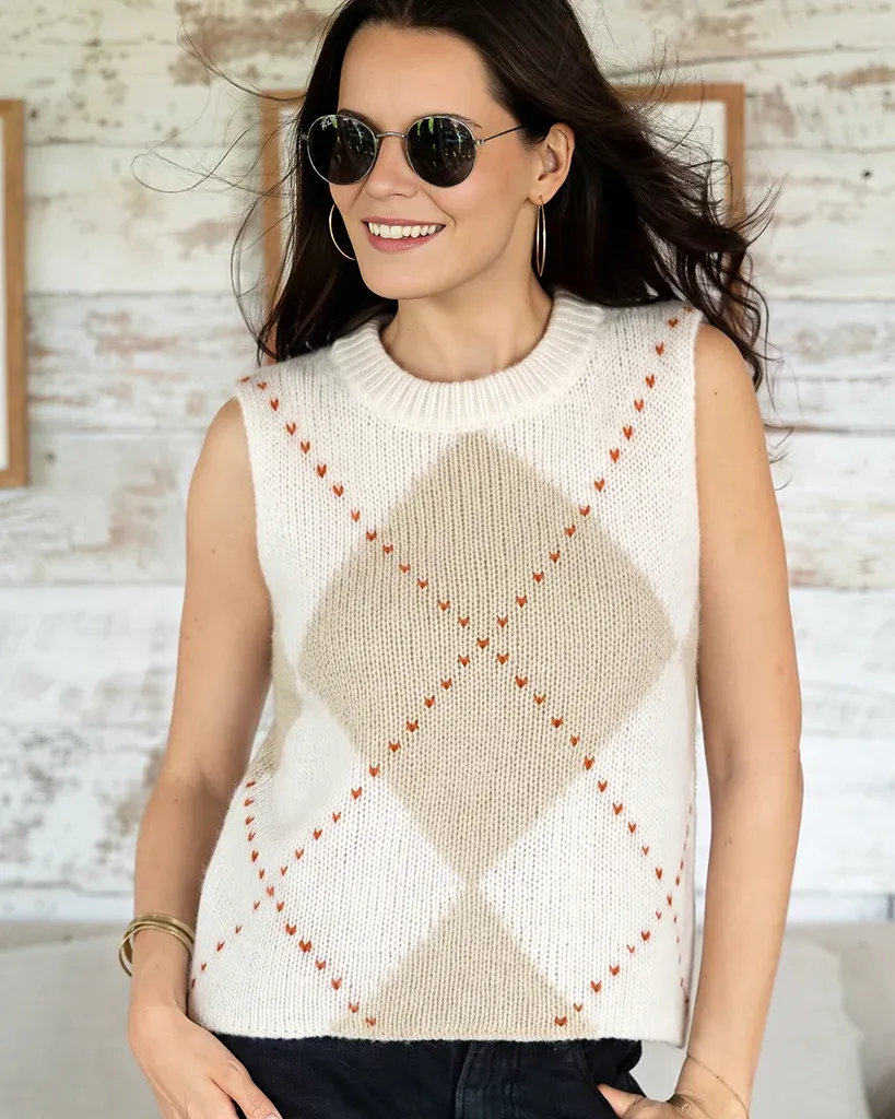Argyle Vest Chunky, COLOR: Pure Snow/Oat, Size: XS/S