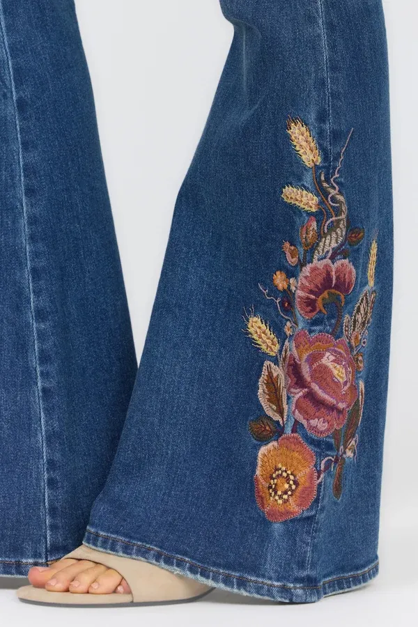 Rosa Embroidered Jean