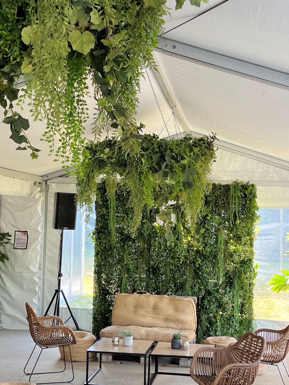 Krans met kunstgroen