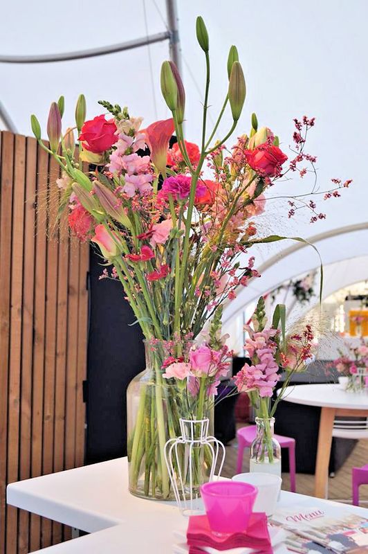 Bloomonvaas M met bloemen