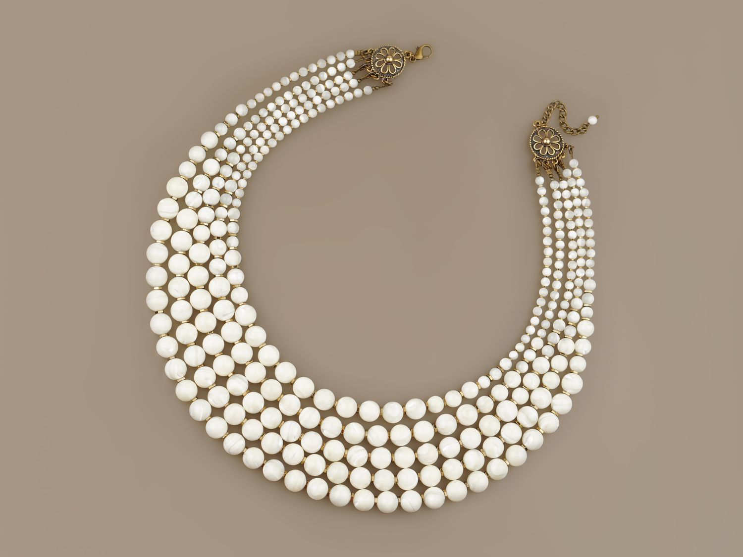 Намисто "Білий серпанок"