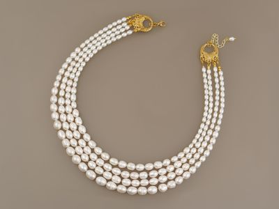 Намисто "Біла пелюстка"