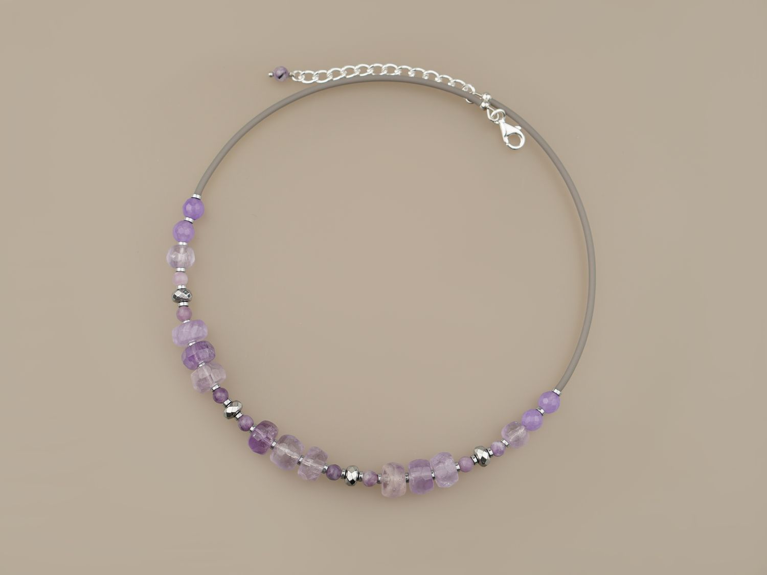 Чокер "Аметистова тиша"