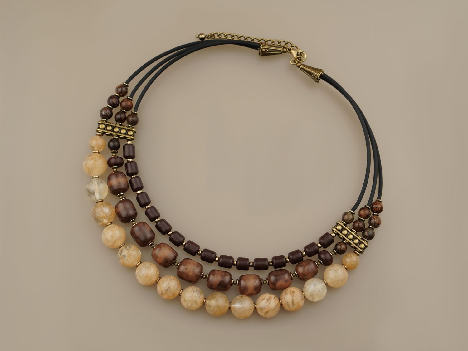 Чокер "Земна тиша"