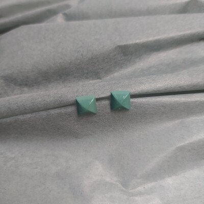 Kolczyki, kwadraty, miętowe