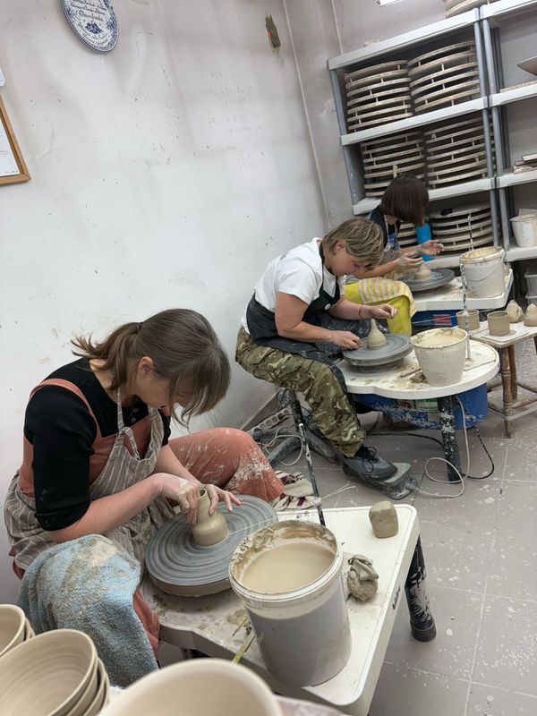 Intensywny Weekendowy kurs toczenia na kole garncarskim. Lipiec 2026