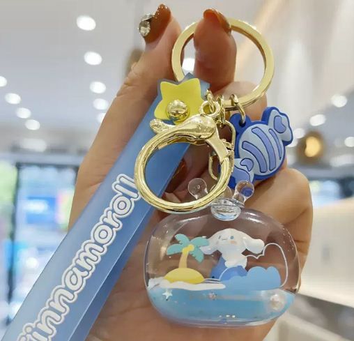 Cinnamon Roll with candy keychain