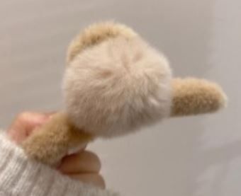 Hair Claw Fluffy with pompom, Type: Brown