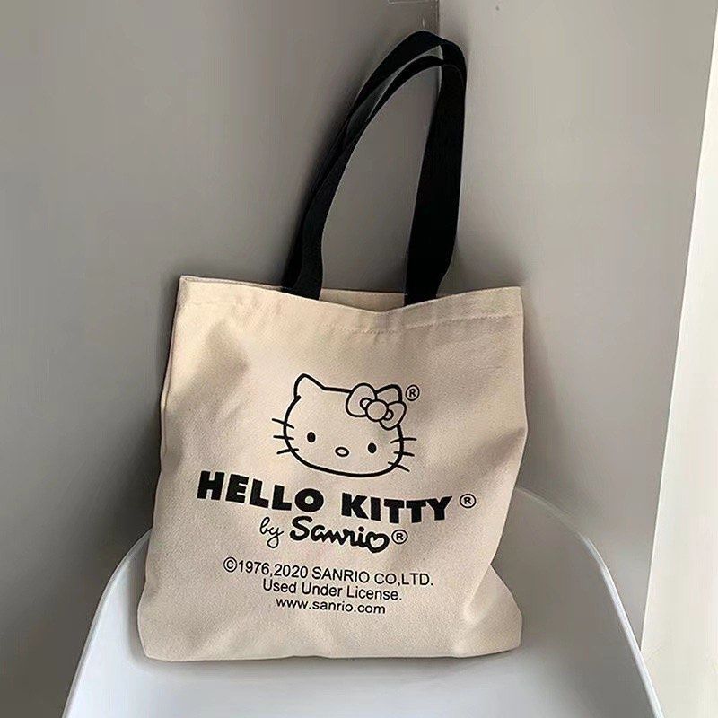 Hello Kitty Tote bag with zipper