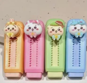 Chiikawa eraser with case