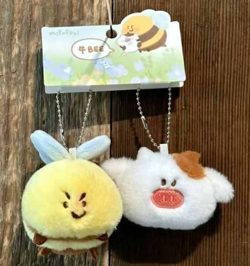 BEE soft toy keychain, Character: with cow