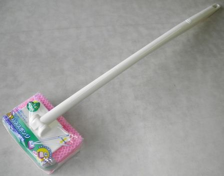 Bath sponge@ﾋﾟｶﾋﾟｶﾊﾞｽ 長柄ﾊﾞｽｽﾎﾟﾝｼﾞ ｺﾝﾊﾟｸﾄﾀｲﾌﾟ