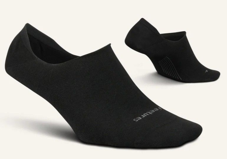 Feetures Everyday No Show, Color: Black, Cushion: Ultra Light, Size Width: S