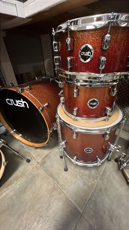 Crush Sublime 4pc Red sparkle Drum Set
