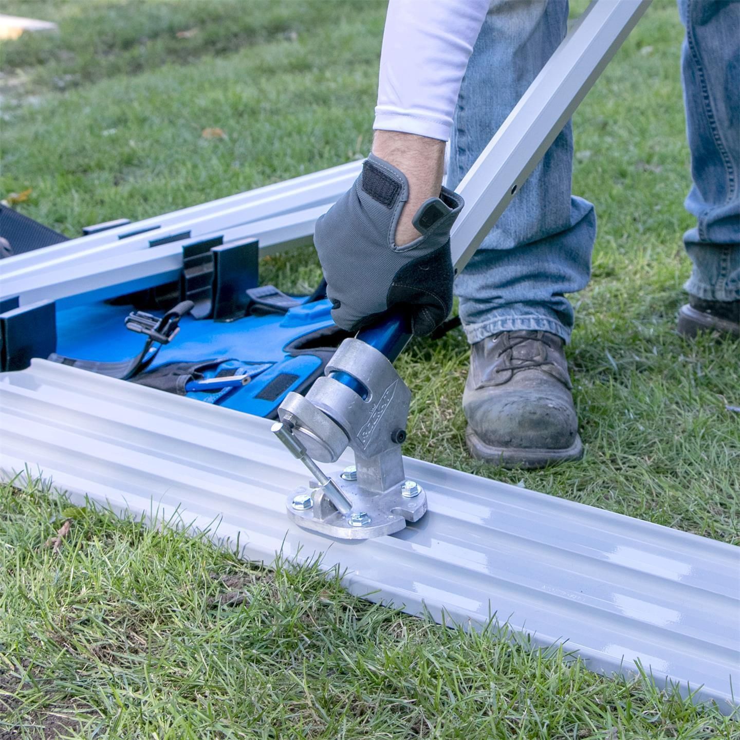 Marshalltown Rock-IT™ Adjustable Bull Float Bracket