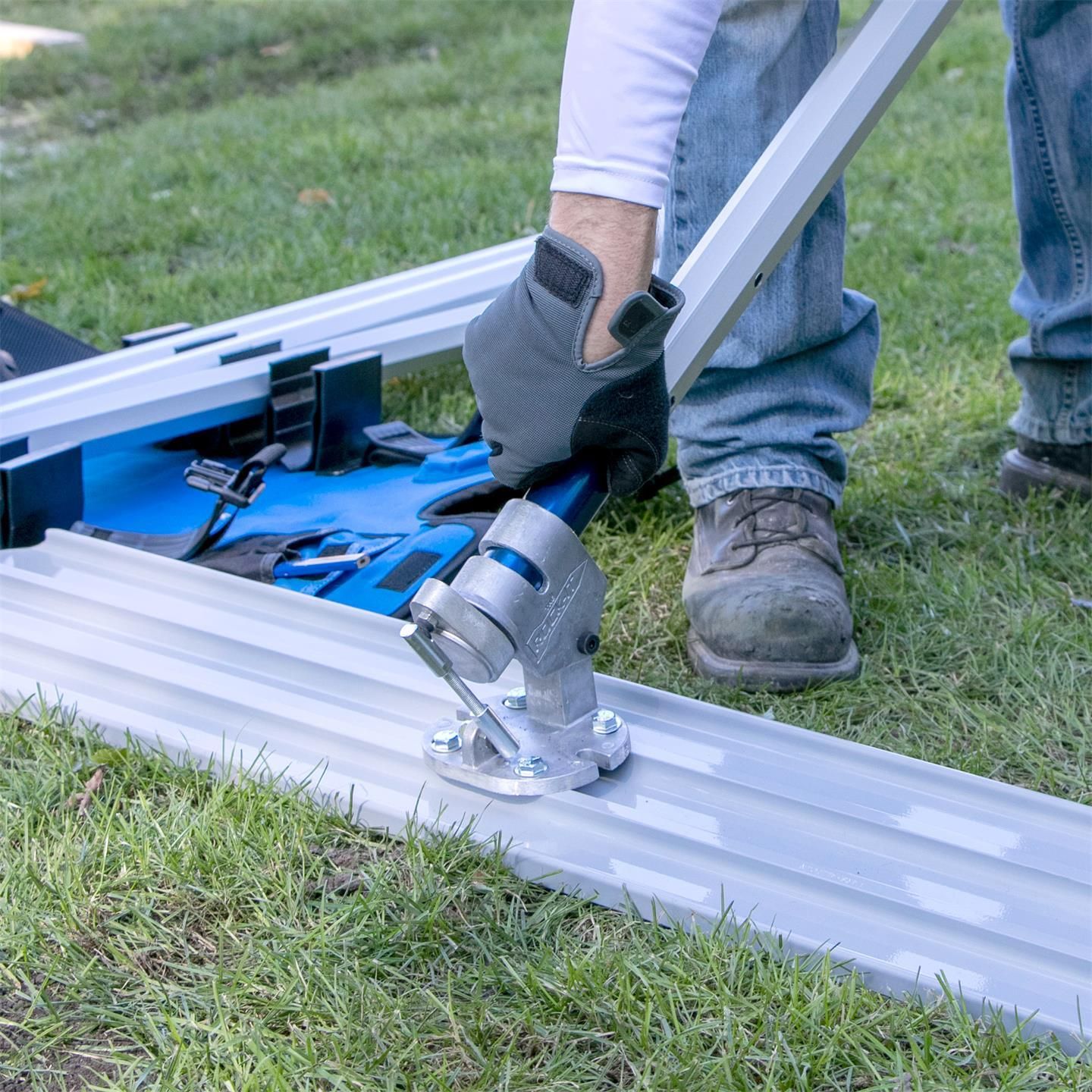 Marshalltown Rock-IT™ Adjustable Bull Float Bracket