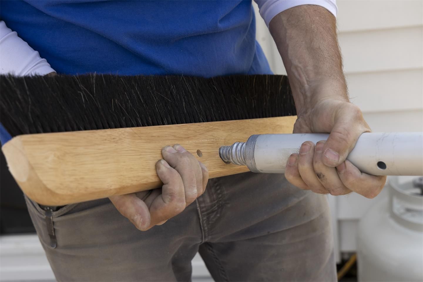 Marshalltown Push Button Handle Adapter - Male Threaded