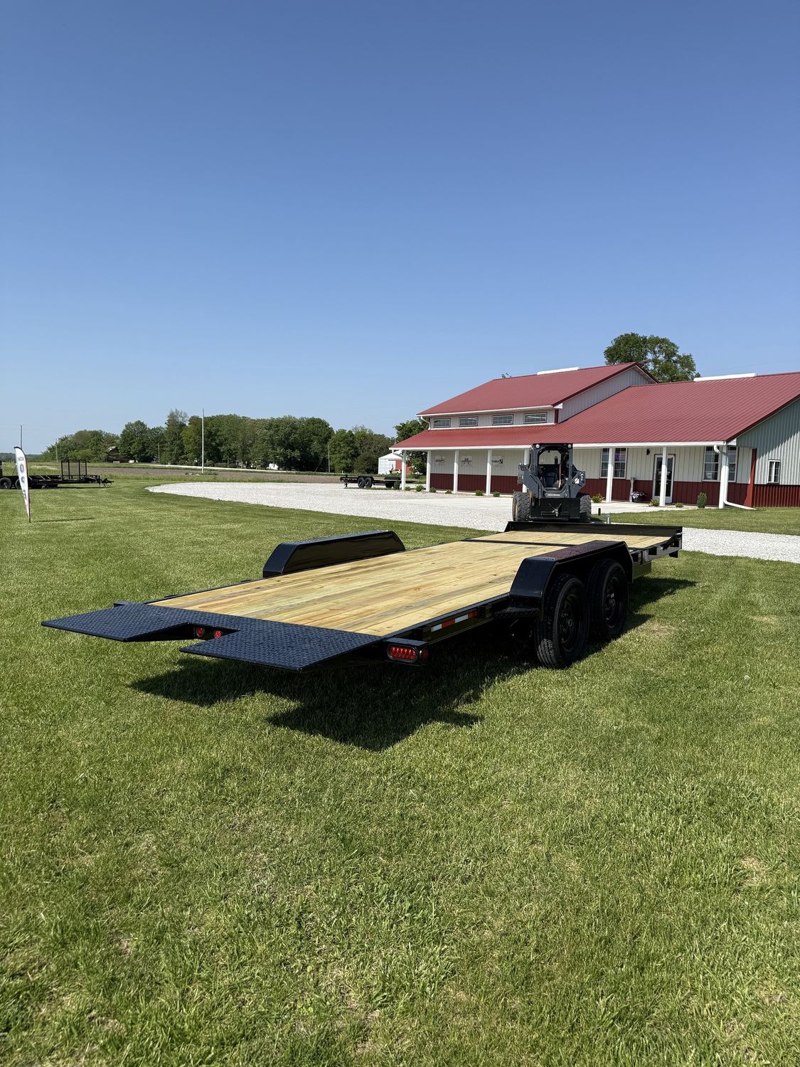 Heartland 20' Sure-Tilt 7K GVW W/Tool Box